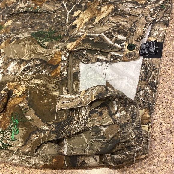 Realtree Camouflage Cargo Hunting XL 40/42 Pants WM-NJC - Picture 5 of 17